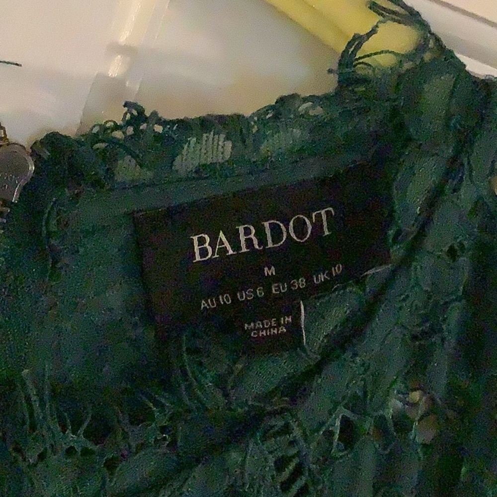 Bardot lace panel dress in hunter/emerald green EUC - Picture 10 of 16